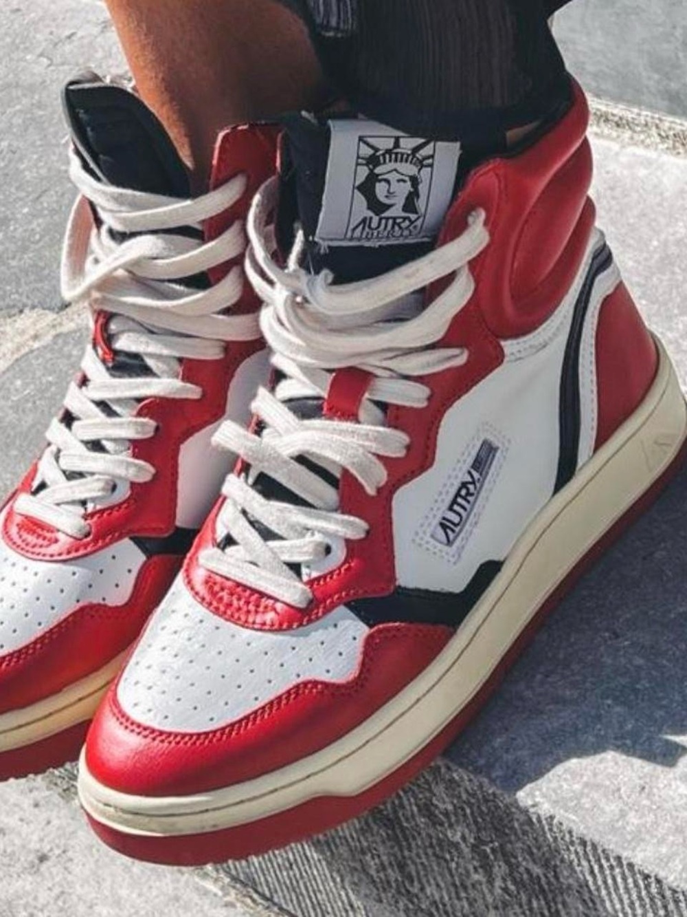 Autry Women’s High-Top Sneakers in Red and White